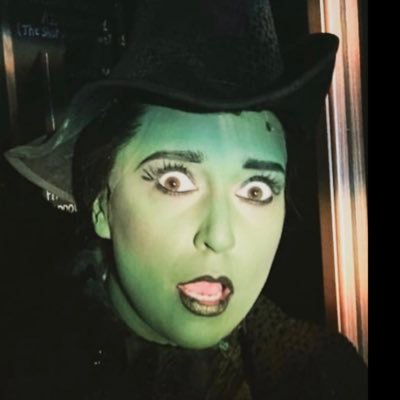 Hi. Don’t be rude. Only here for my vocal queen and savior @jessicavosk.