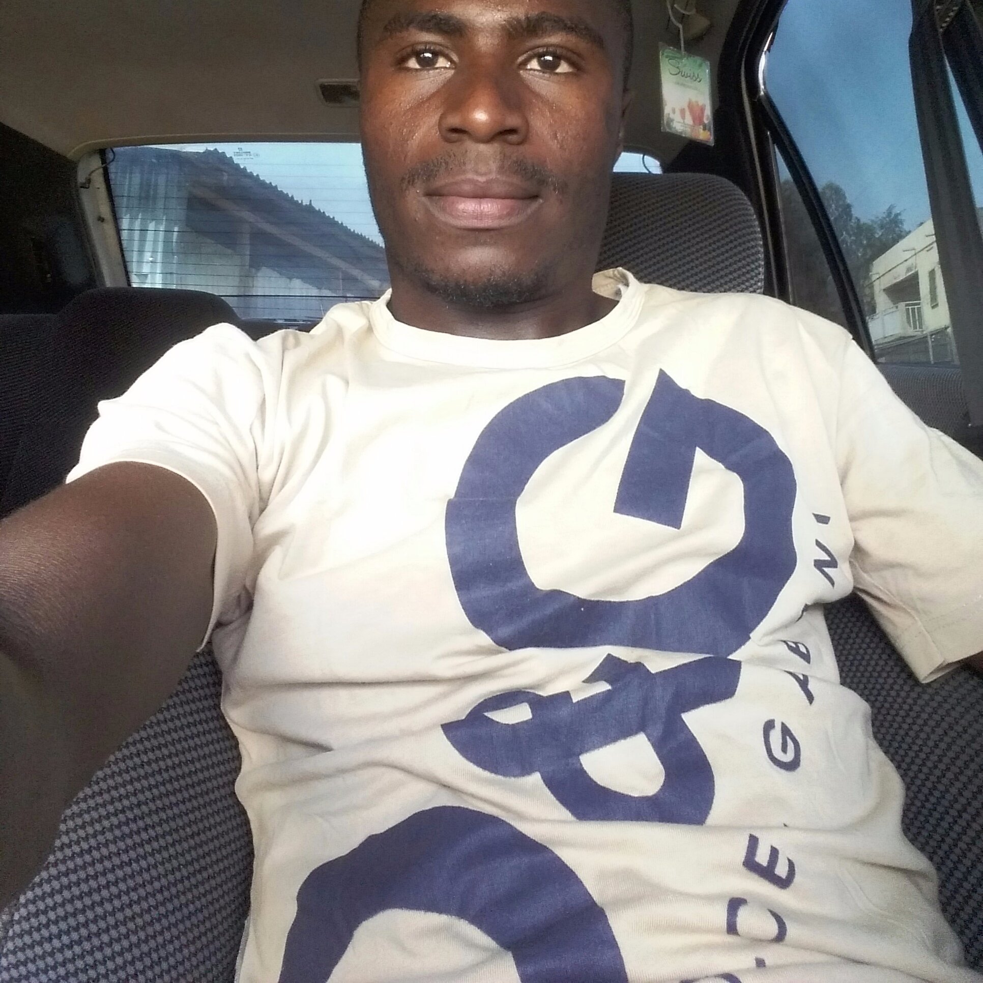 abdulhamza24's profile picture. The highest good is to ensure the happiness of
humanity if possible while humility and generosity is
the highest goal a man.