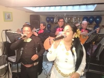 Agrupación musical de GARAGOA Boyacá tenemos a 2 voces femeni masculi clásicos ranchero y éxitos populares adaptados al género MARIACHIS-3105628991-3112447922