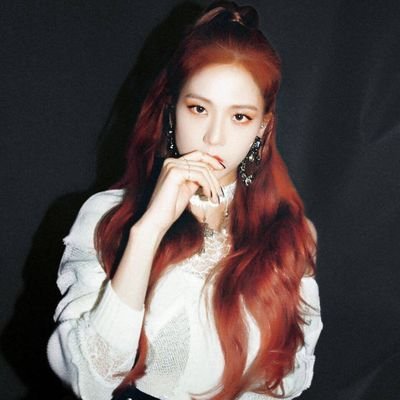 goes by the name Jisoo, the greek goddess that continue mesmerizing as the stars that shine and sparkling on her own milky way. ♡ ⋆˚.࿐