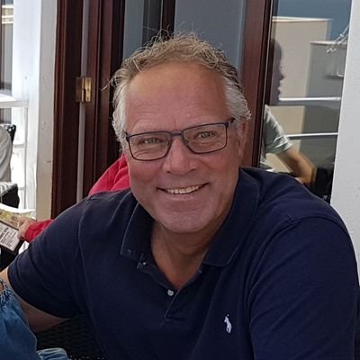 l Owner PRO Cladding B.V. l Trotse vader van Bart (24) en Wessel (22) |