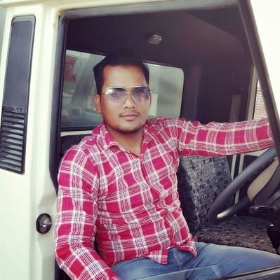 AdityaKathariya's profile picture. chill with friends