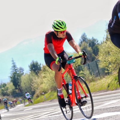 Ingeniero Mecánico, Máster en Ing. Industrial Mecanica. Me gusta la tecnología, el ciclismo, la filosofía DIY y I+D+I