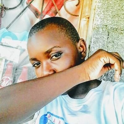 LycVinny's profile picture. under his protection