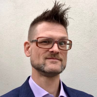 Structured Content Enthousiast — Ex Graphic Designer — Music Lover — Bass Player — Air & Space Enthousiast — Humanist — Atheist — Misanthrope — Bliksemafleider