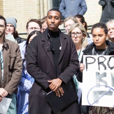 Child of Ethiopian Refugees | Harar ➡️ Toronto | Psychiatry at the University of Toronto | 👇🏾