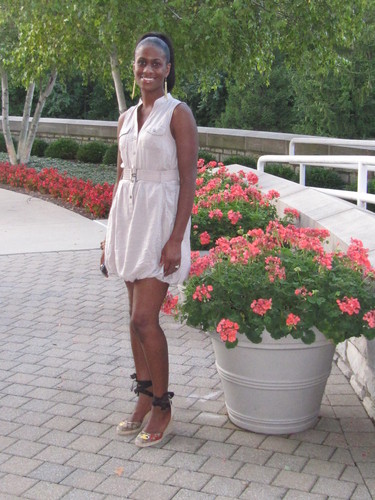 teoniamonise's profile picture. 