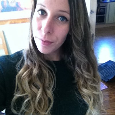 charlie_emma_'s profile picture. I watch too much TV and enter too many competitions