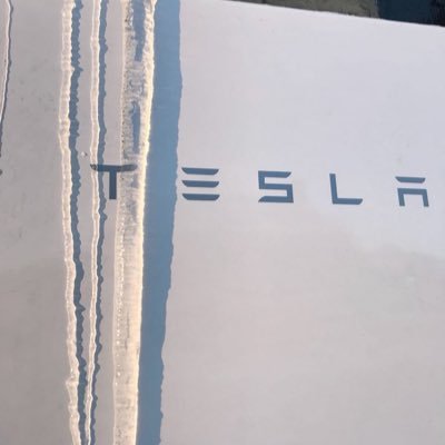 Renewable Energy Specialists: Tesla Powerwall Certified Installer’s, Heat Pump Engineers.