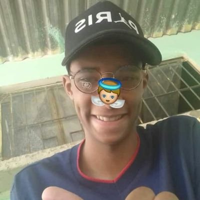 minhas amigas do peito são minhas correntes já foram minhas inimigas da perna❤