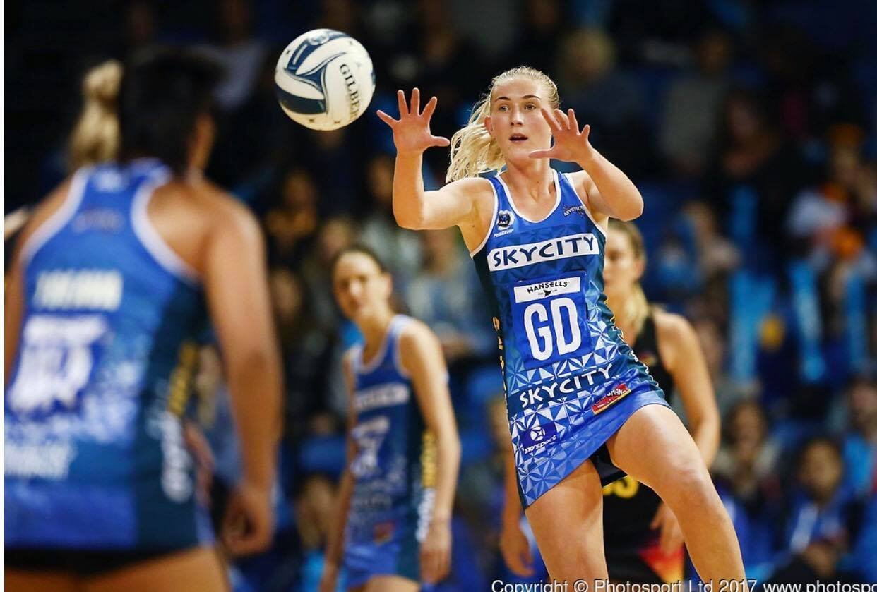 A 24-year-old who loves to throw a netball around for the @northernmystics & @silverfernsnz. Learning how to teach the future generation about Health and P.E