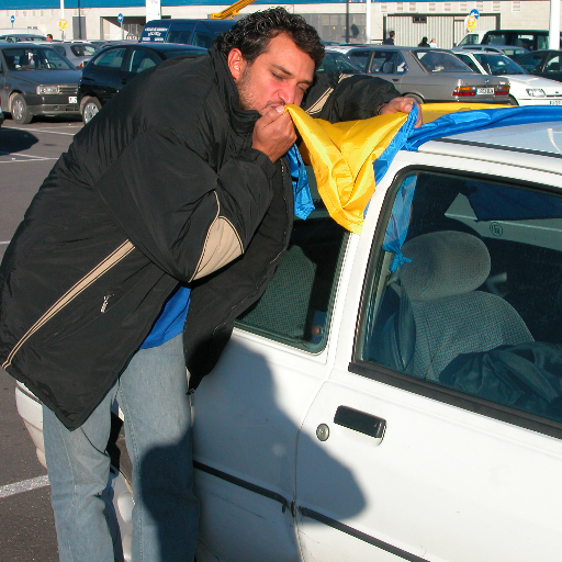 Reportero Gráfico, Leonino, Bostero y Zurdo K...les ahorro 12 caracteres, mi vieja era puta...!