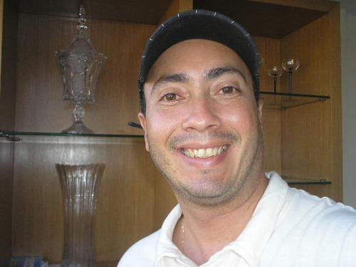 Charlesemr's profile picture. Ser um homem de Deus, um cristão melhor, e poder com a graça do pai ajudar meus irmãos encontrar um caminho de paz e felicidade através da PALAVRA de DEUS..