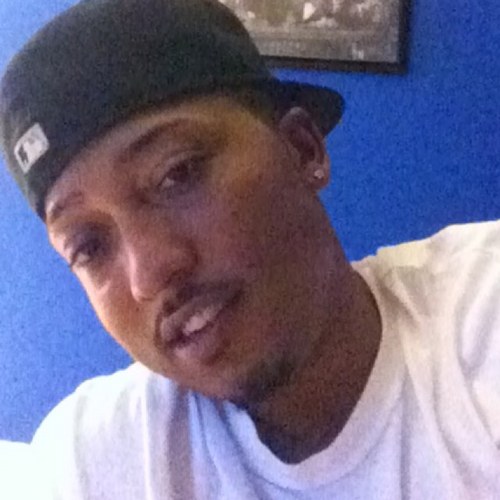 Youngrich85's profile picture.