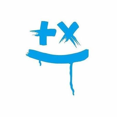 KqTaannn's profile picture. Mama, there goes that man.
変な人