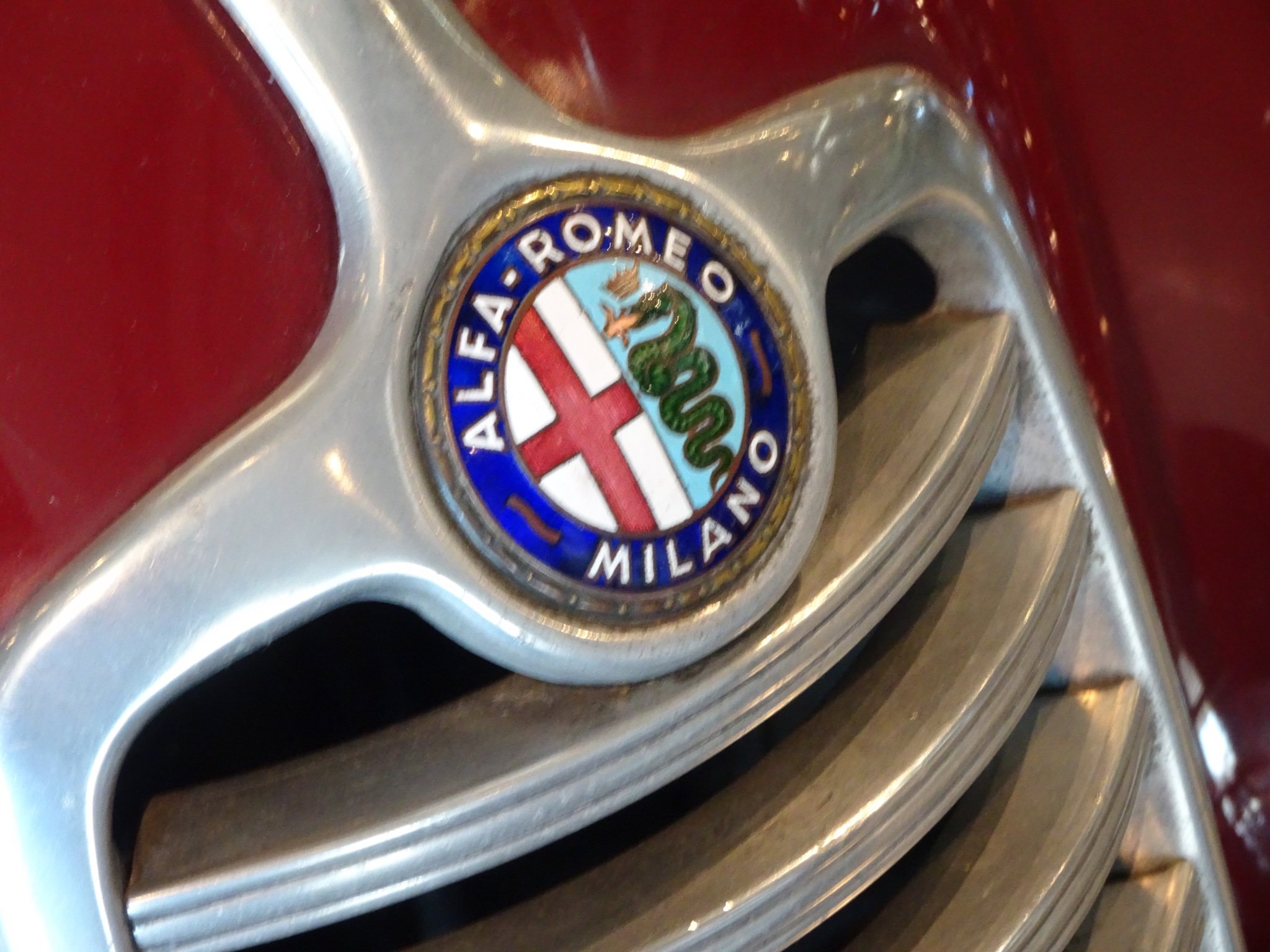 loisidis's profile picture. 