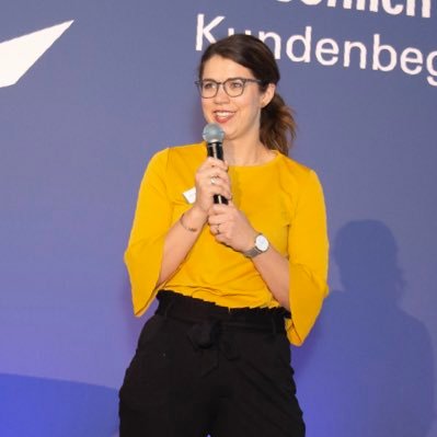 Gesundheitsökonomin 👩🏽💼💬 Referentin für Neue Versorgungsangebote @Siemens_BKK & Alumna @BKKyoungtalents 💛 Interessiert an #digitalhealth #newwork #WOL