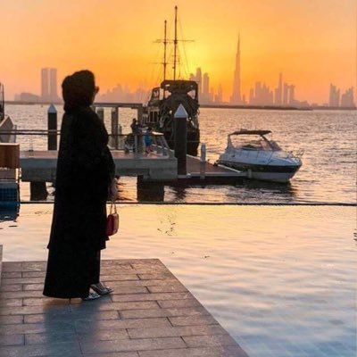 أربع خصال يسود بها المرء : العلم ، والأدب ، والعفة ، والأمانة .🌟مدرب معتمد حاصلة ع المعلمه القدوة من جامعة دار الحكمة وع المعلمه المتميزة جائزة أهالي جده 🌟🌟