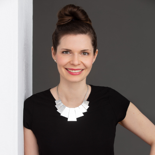 Ronavdzander's profile picture. 2x start up founder I co-founder @sicrosscom I TEDx Speaker I Podcaster I Change enthusiast