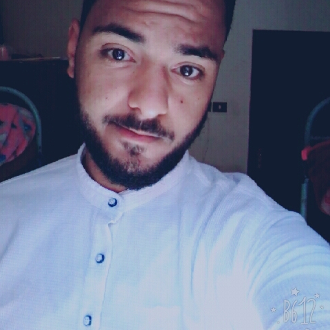 MHassan1411's profile picture. I❤#Alahly&Madrid&Liver  I👂AbdElslam&#AmrDiab&Asala&

انا جوايا مثقف وبلطجى و فيلسوف وفاشل وفنان وشيخ وعفريت وانت وحظك ومين اللى ماسك الشيفت☠️