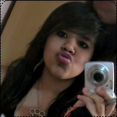 Juliiana_CF's profile picture. Eu sou uma garota irônica e irritante ._.