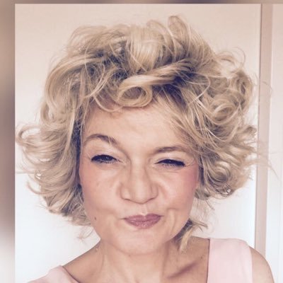 Alexandra_Dei's profile picture. B2B Matchmaker, Connector, Passion for digital Innovation, Jäger und Sammler