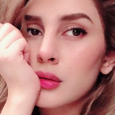 Kubra Khan Official