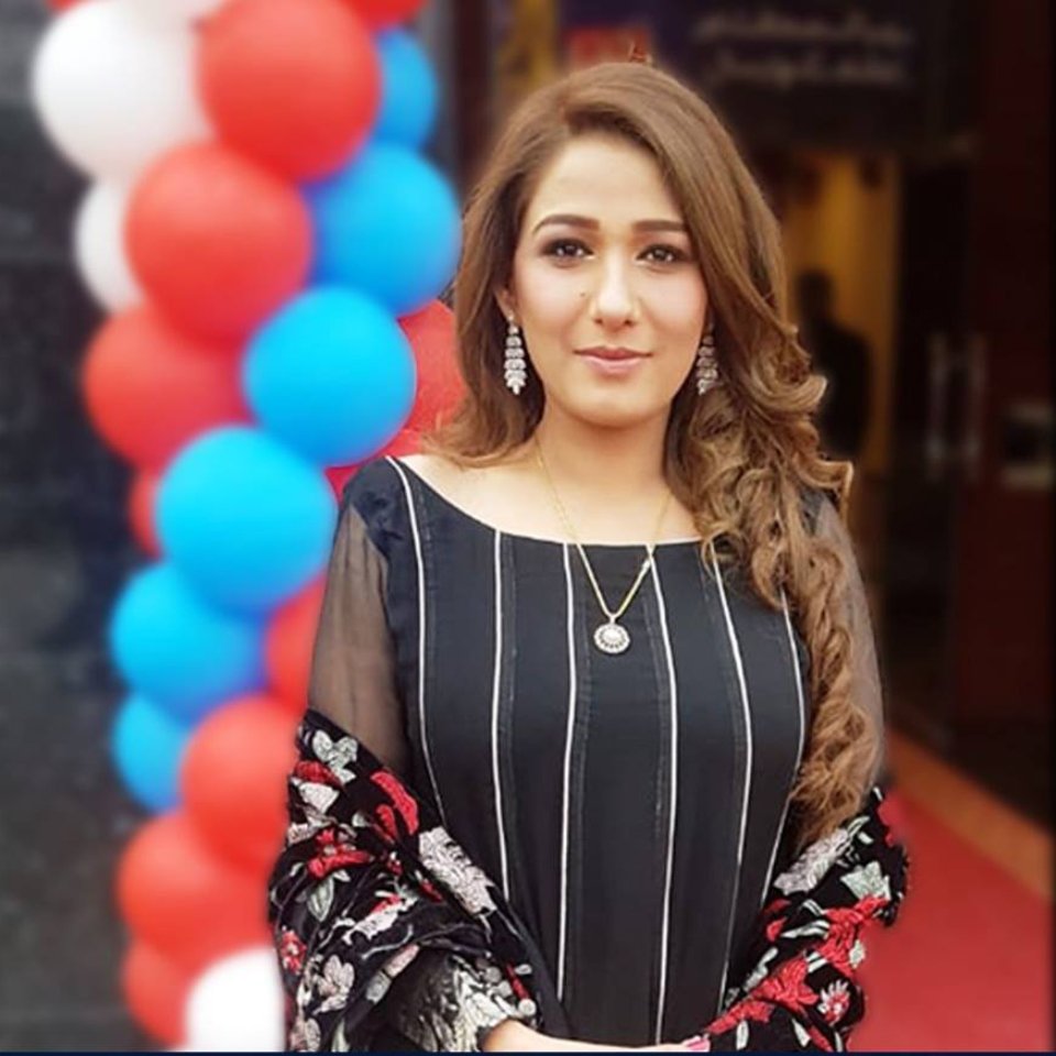 Shazia92News's profile picture. 92 News Program Anchor