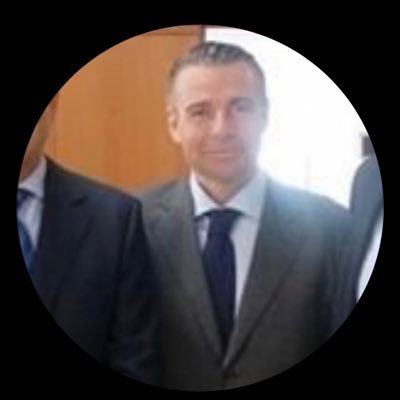 PRESIDENTE Y FUNDADOR DE LABORATORIOS MACRIMASA PHARMA SA EMPRENDEDOR E INNOVADOR