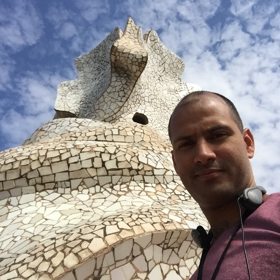 Passionate about Architecture, Sustainability, Minimalism and Permaculture