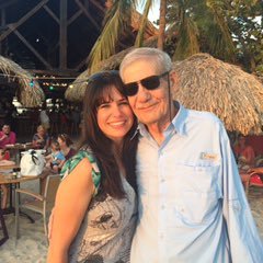 Mom, sustainable paper purveyor-100% PCW & Biogas, music lover, animal lover, & GFF. https://t.co/tvZixDOB6g.