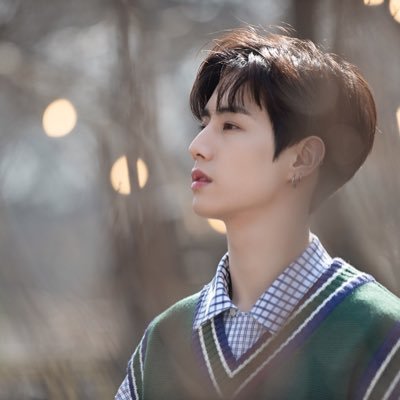 youeveryting's profile picture. เป็นร้านเล็กๆ แม่ค้าใจดี😘 #youBรีวิว 📦 #youBแจก 👋🏻 สินค้าพรี #youBpre อัพเดตของ #youBup ➡️รับวอลเลต +5 พร้อมเพย์ KTB ⬅️ 📦📮