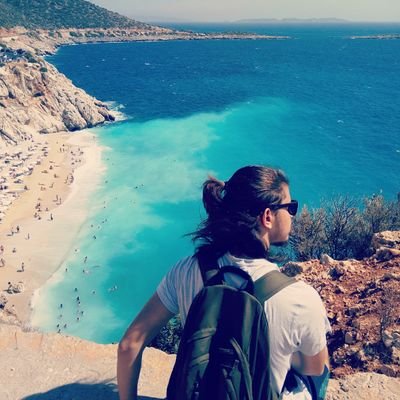 notlikeold's profile picture. "Sevgisizler yalnızca bedenen varlar."