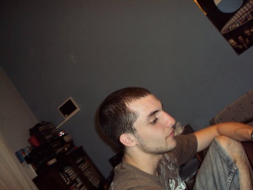 NachoVarde's profile picture. Según la UBA soy químico pero mi verdadero talento es determinar qué olas son nadables.