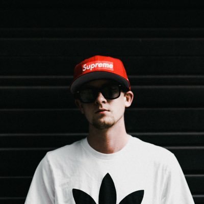 tylowz's profile picture. 