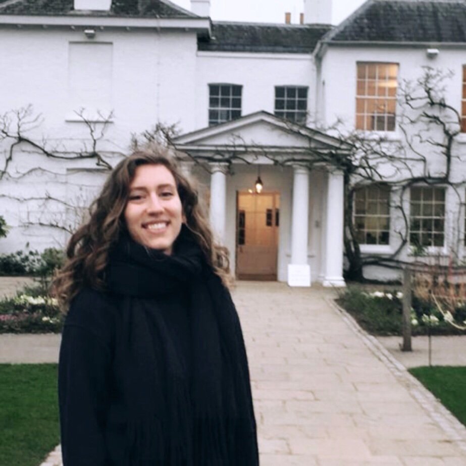 Politics graduate with a passion for books and pasta. Previously at the EEAS in Brussels, now based in London and working on climate policy at HM Treasury.