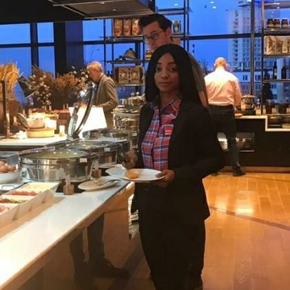 Glorialexxy's profile picture. Not just an Accountant!!...