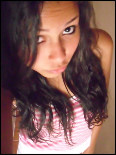 karliinhalee's profile picture. 