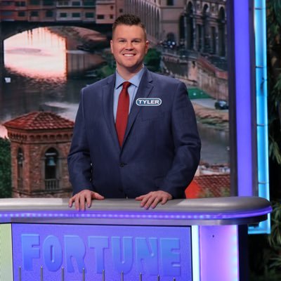 @WheelofFortune winner aspiring to have @PatSajak’s job. @SurvivorCBS superfan waiting for his shot. Assistant Professor at @WVUDentalSchool. He/him/his