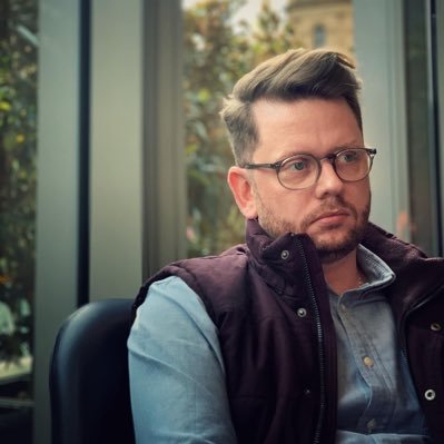 Regional Vice President, Asia at @Zendesk, Startup Mentor for Growth Hacking/Marketing/Product/Brand Management @Kickstartph and token Brit #Zendesk