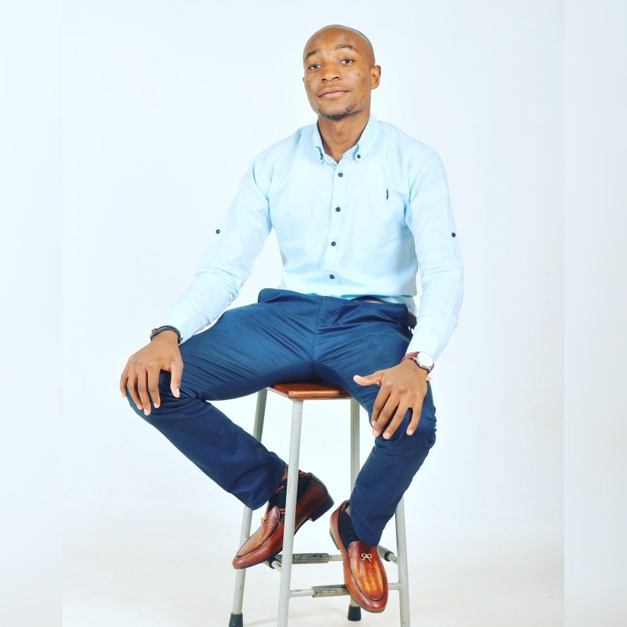 OliverMatsokoto's profile picture. Rohwa nechando richauya jazi