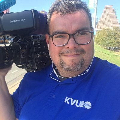 Camarografo De Noticias Bilingüe de la Estacion KVUE, en Austin,Texas. Spot News ,Weather News and Breaking News. Miembro de NPPA, @nahj #CentralTx.