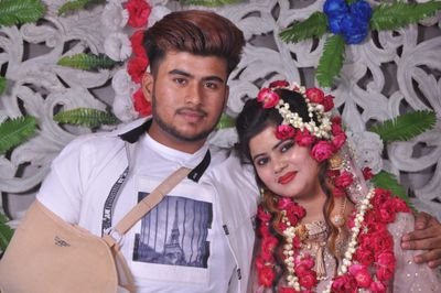 Humaira86123285's profile picture. nothing