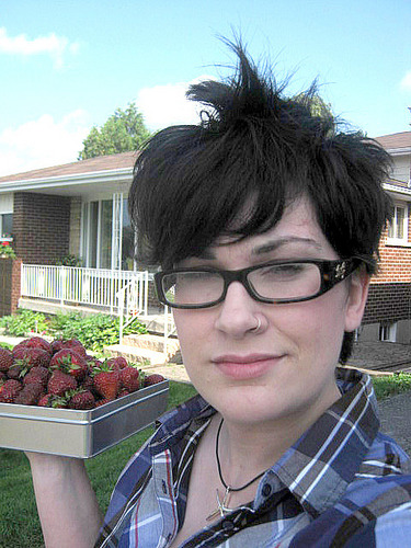 halloweenfetish's profile picture. Í'm a painter from Canada!