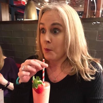 poopie1811's profile picture. 