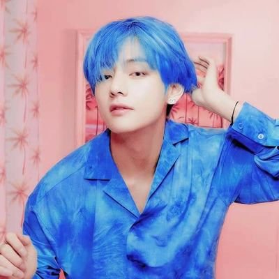 ValeriaLaura3's profile picture. (woo woah woo woah woo woah woo woah~Than a moment, Than a moment, love @Namjoonie0994 ❤