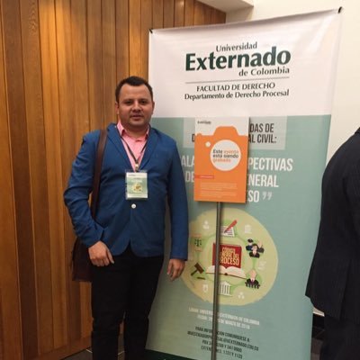 abogadocarloses's profile picture. abogado