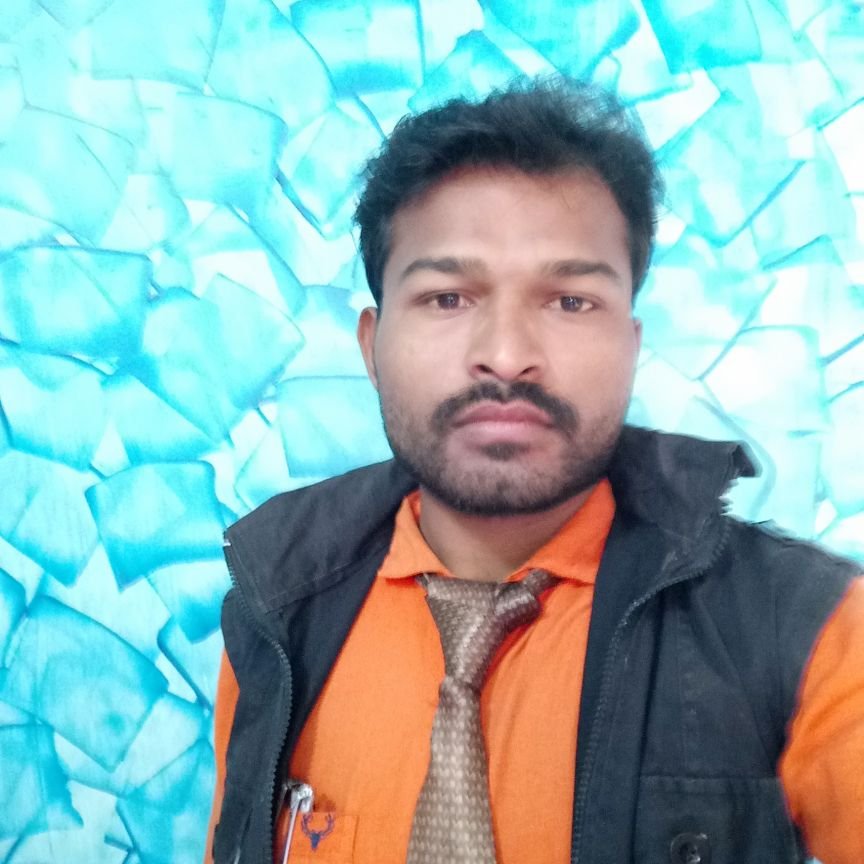 *किसी का दिल तोड़ना आज तक नहीं आया है मुझे, प्यार करना अपनी मां से सीखा है ..........$....🌷♥️🌹