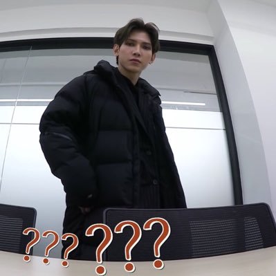 interstellurr's profile picture. ◜𝑽𝒂𝒍𝒆𝒏𝒕𝒊𝒏𝒐 · Joven estudiante de arquitectura, amante del arte y la vida. ᝰHija del canelo, madre de la nación.