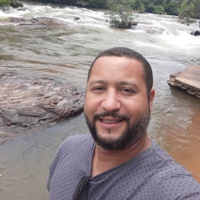 helenomanduca's profile picture. 